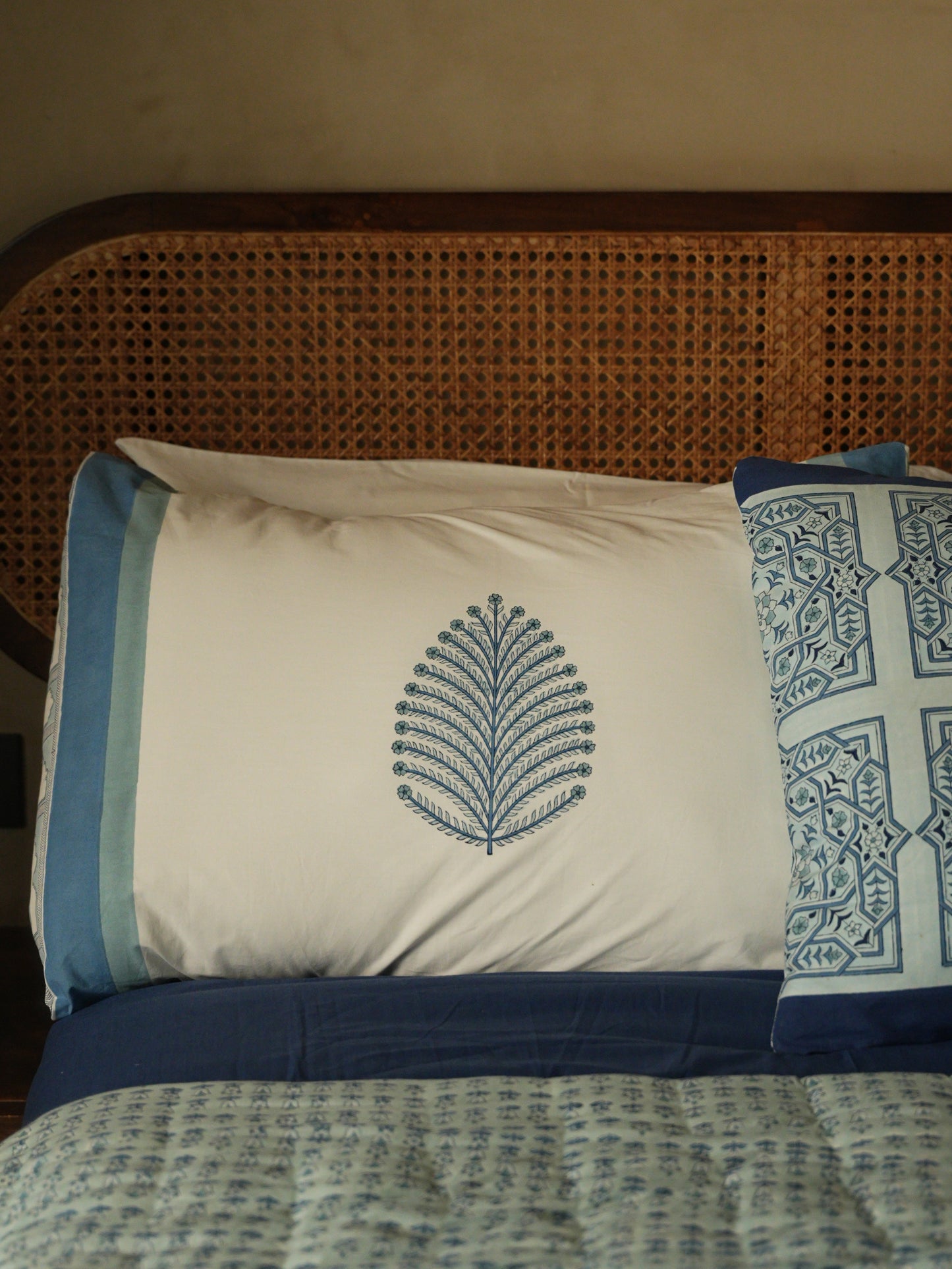 Jharoka Pillowcase Set - Indigo Shadow